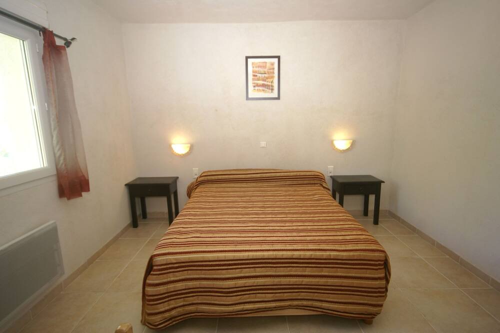 Photo of Bedroom in Moriani-Plage