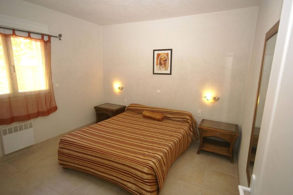 Photo of Bedroom in Moriani-Plage