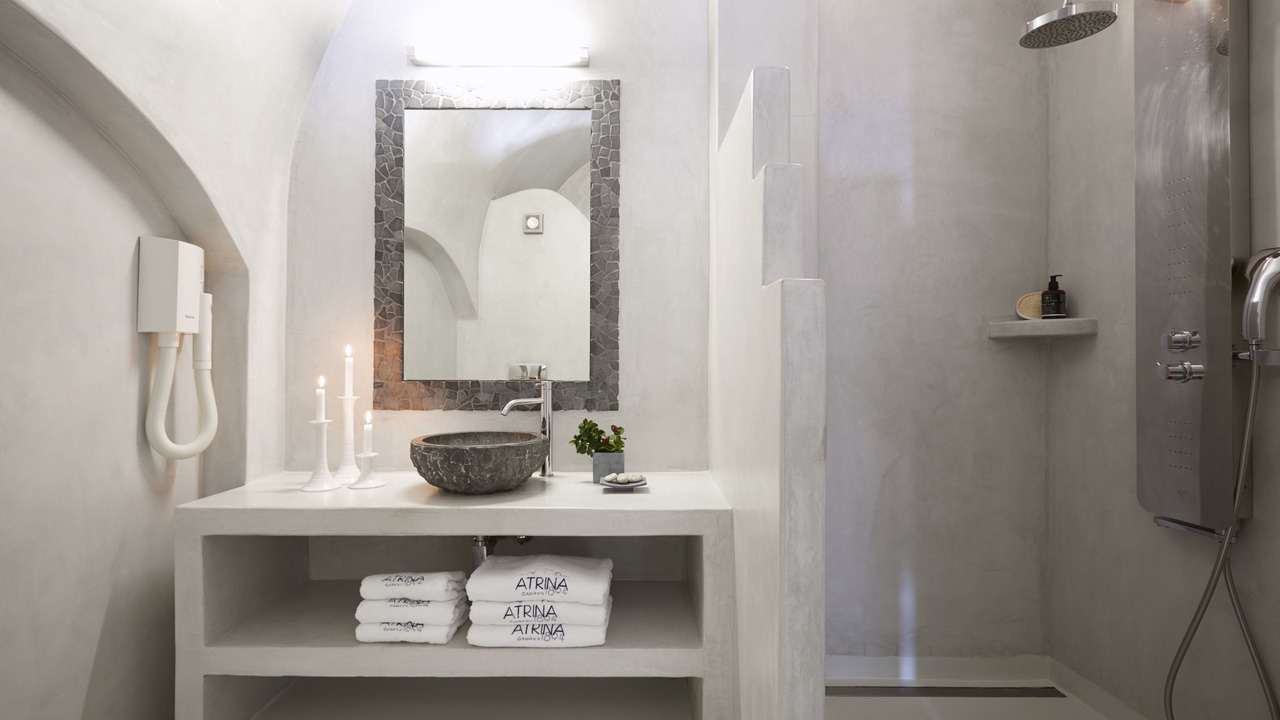 Photo of Bathroom in Oia