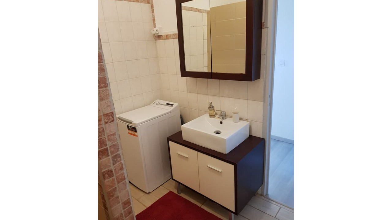 Photo of Bathroom in Solaro