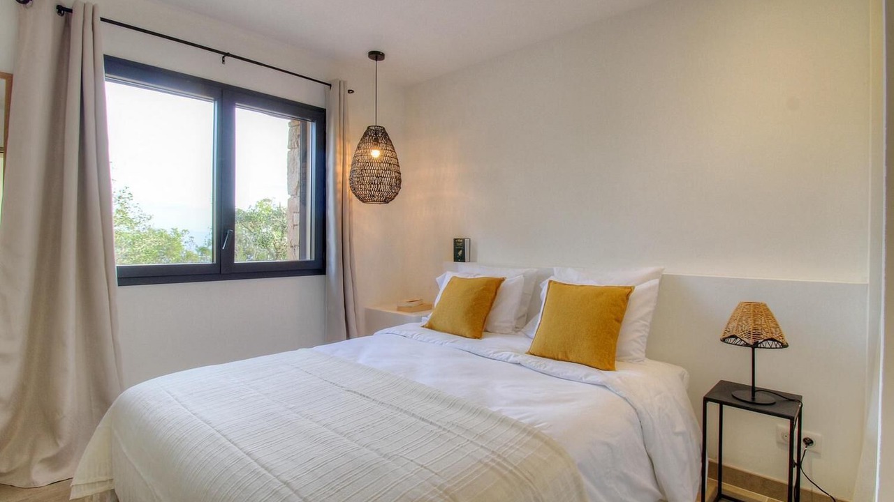 Photo of Bedroom in Sari-Solenzara