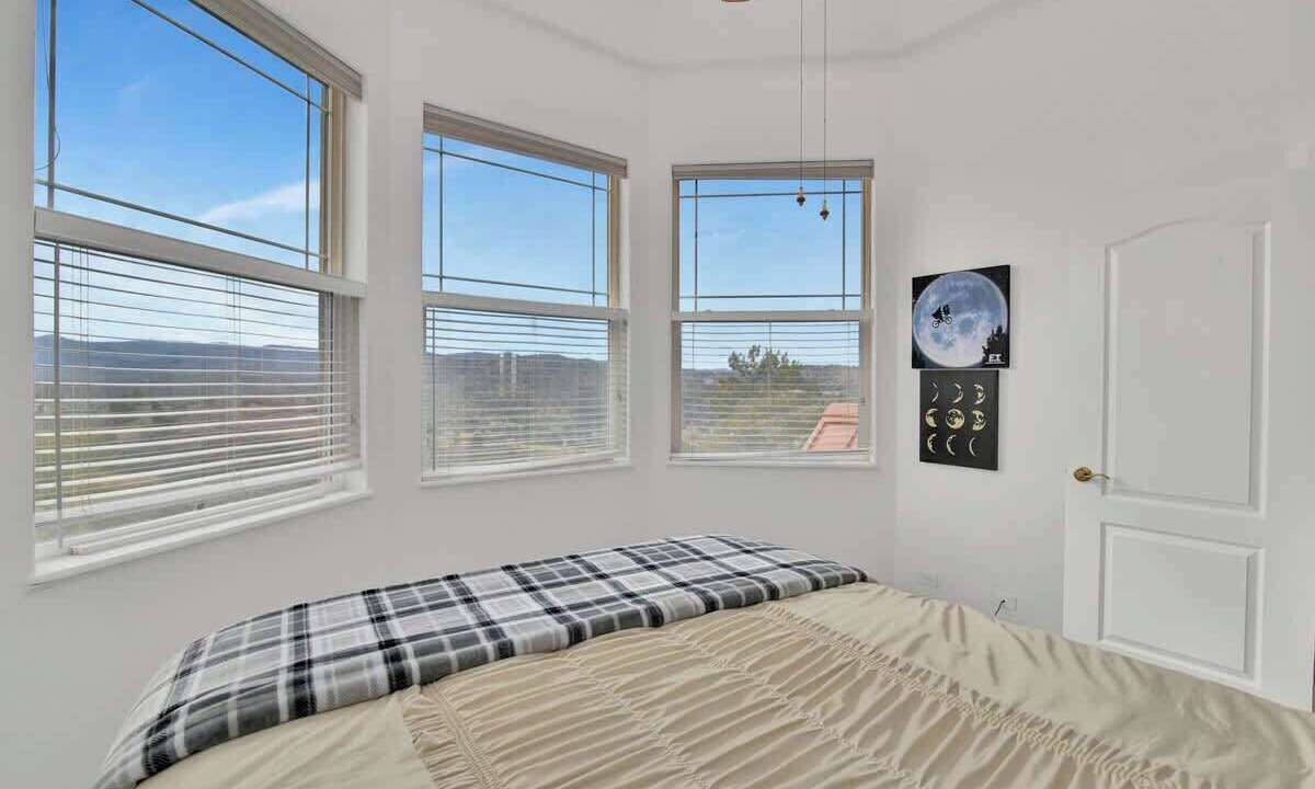 Photo of Bedroom in Lynx Mountain View Estates
