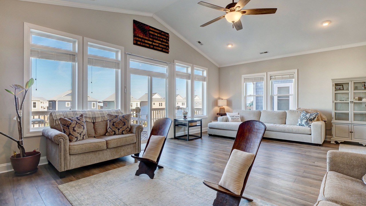 Photo of Livingroom in Topsail Beach
