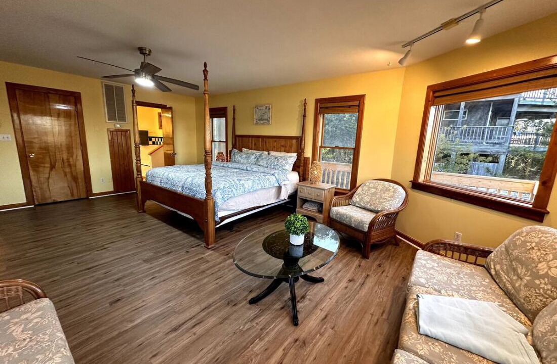 Photo of Bedroom in Whalehead Beach