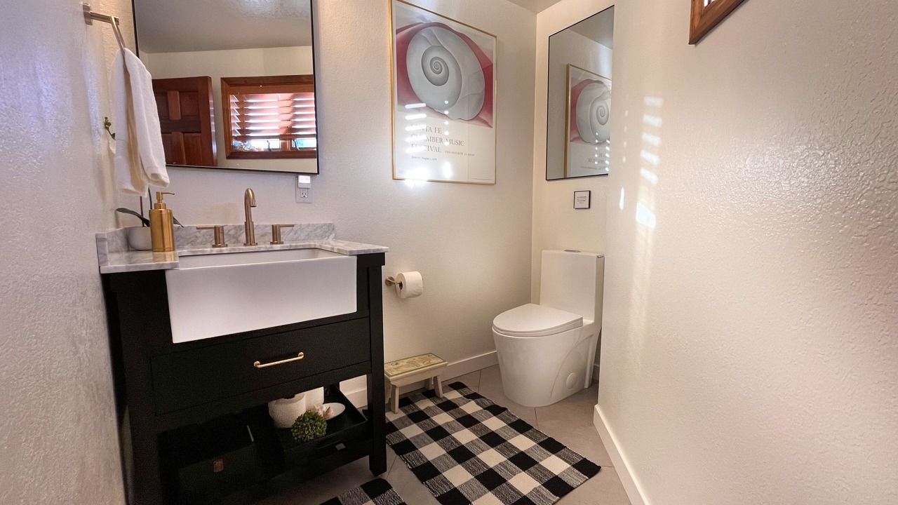 Photo of Bathroom in Page