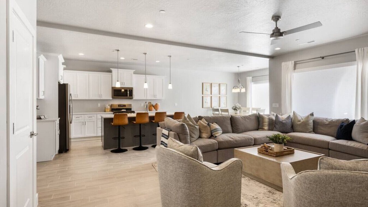 Photo of Livingroom in Hurricane