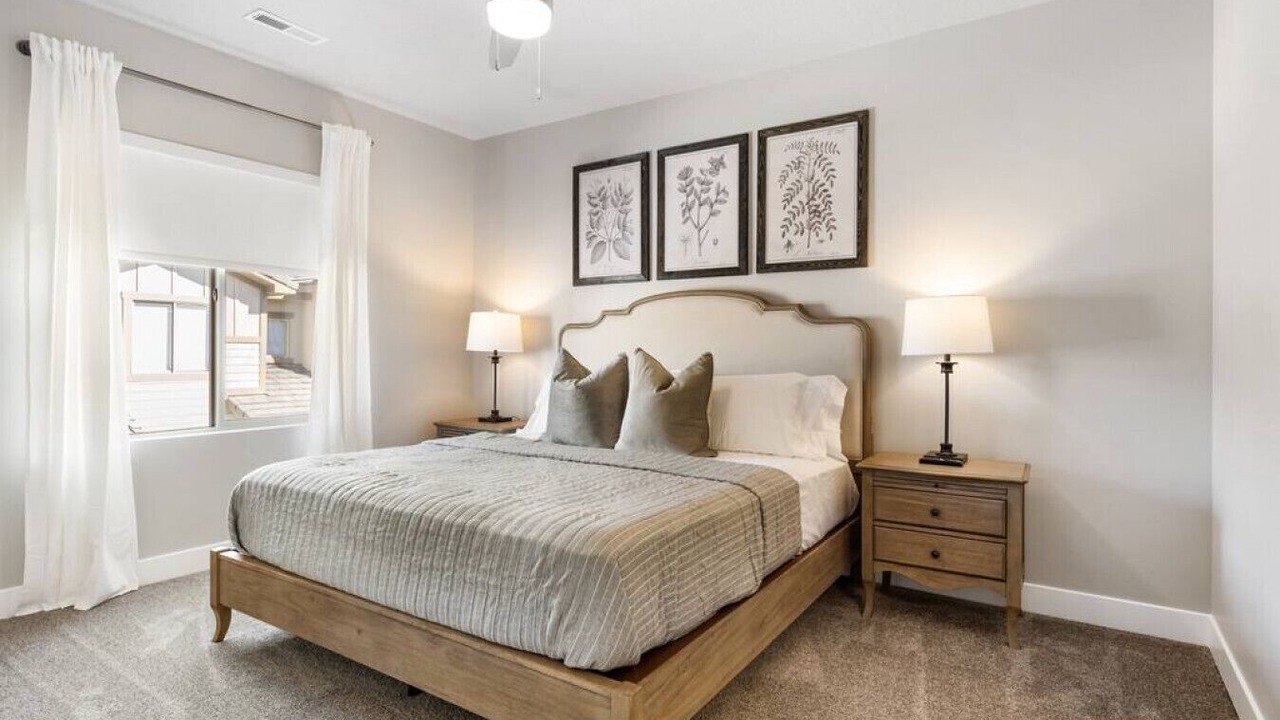 Photo of Bedroom in Hurricane