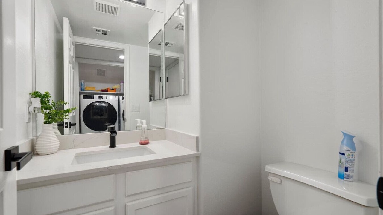 Photo of Bathroom in Palm Valley