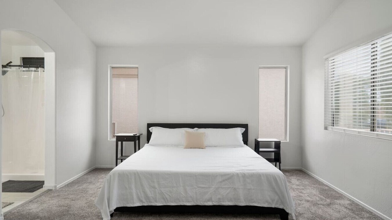 Photo of Bedroom in Palm Valley