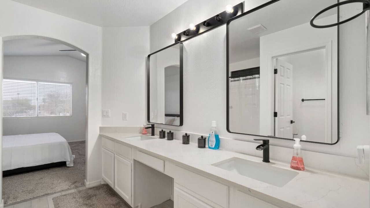 Photo of Bathroom in Palm Valley