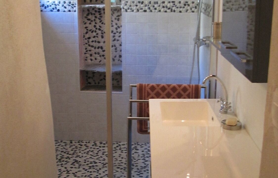 Photo of Bathroom in Centuri