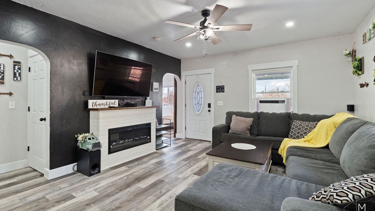 Photo of Livingroom in Parowan