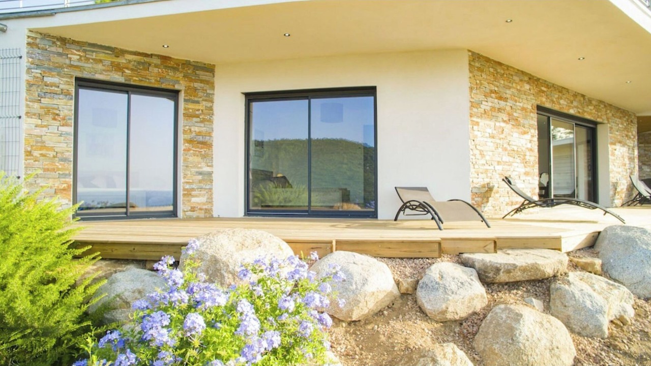 Photo of Patio Balcony in Tarcu