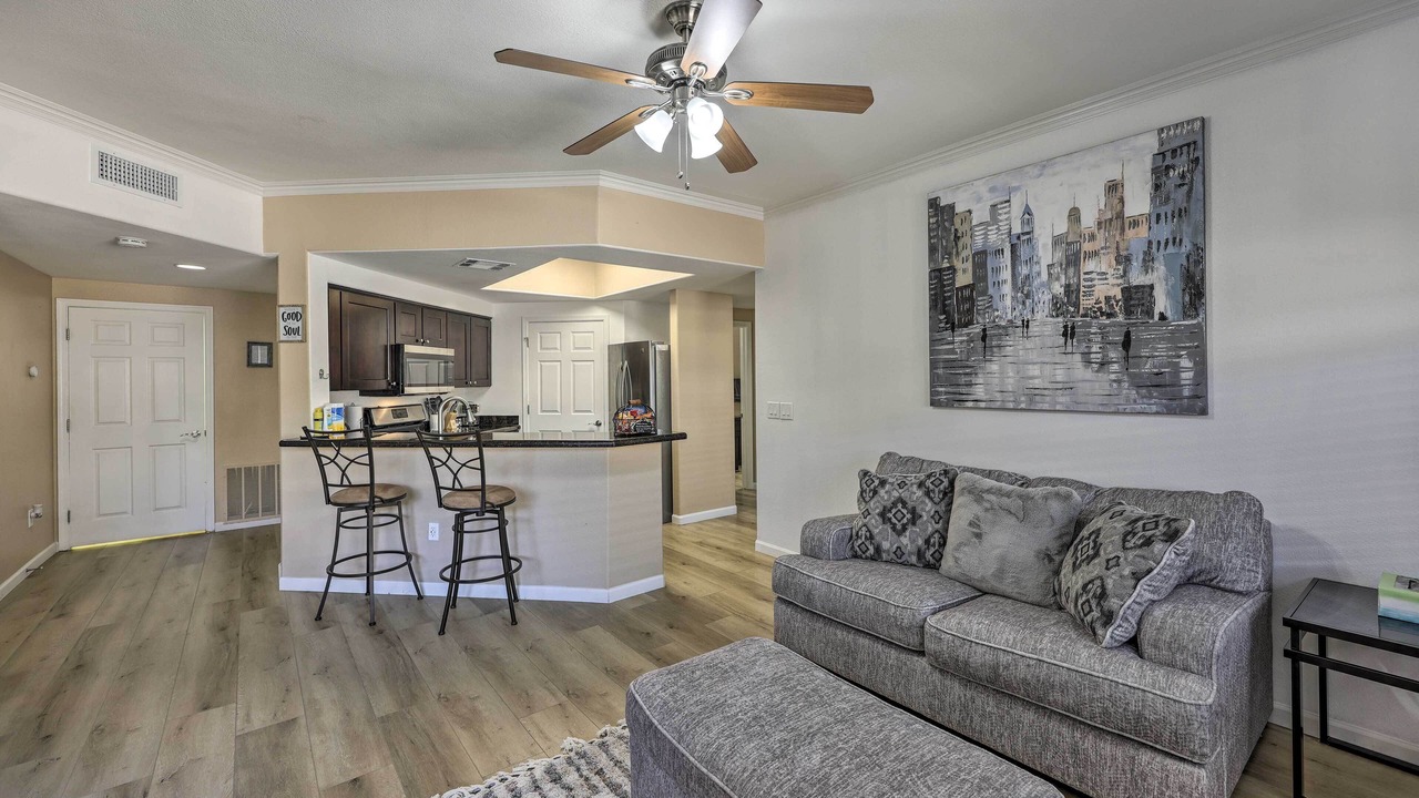 Photo of Livingroom in Maryvale Village