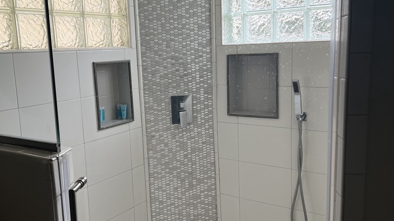 Photo of Bathroom in Kipling