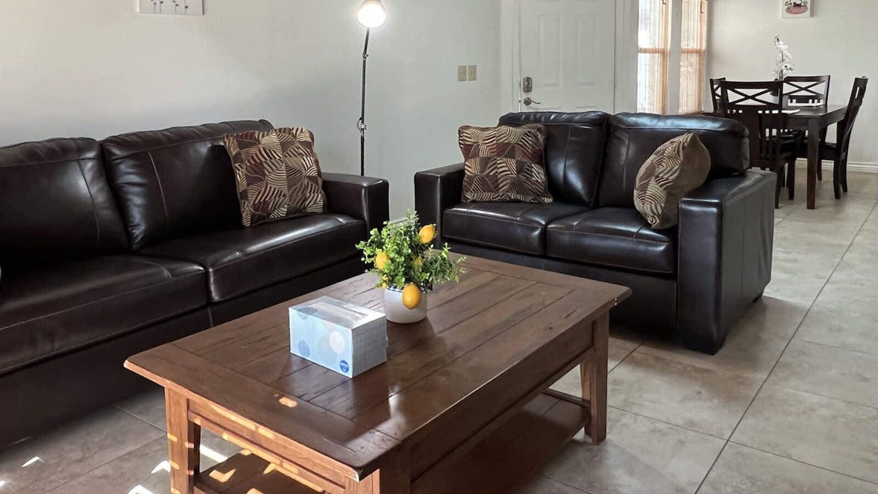Photo of Livingroom in Chandler