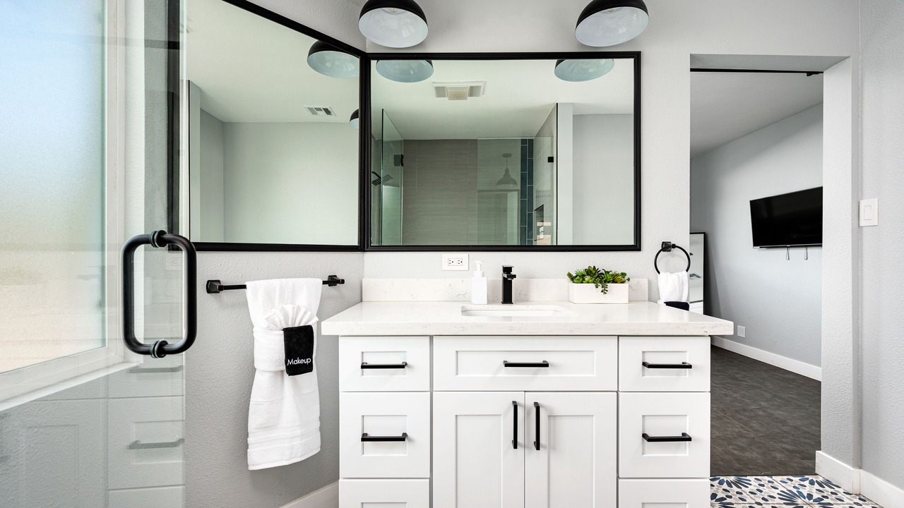 Photo of Bathroom in Village Grove