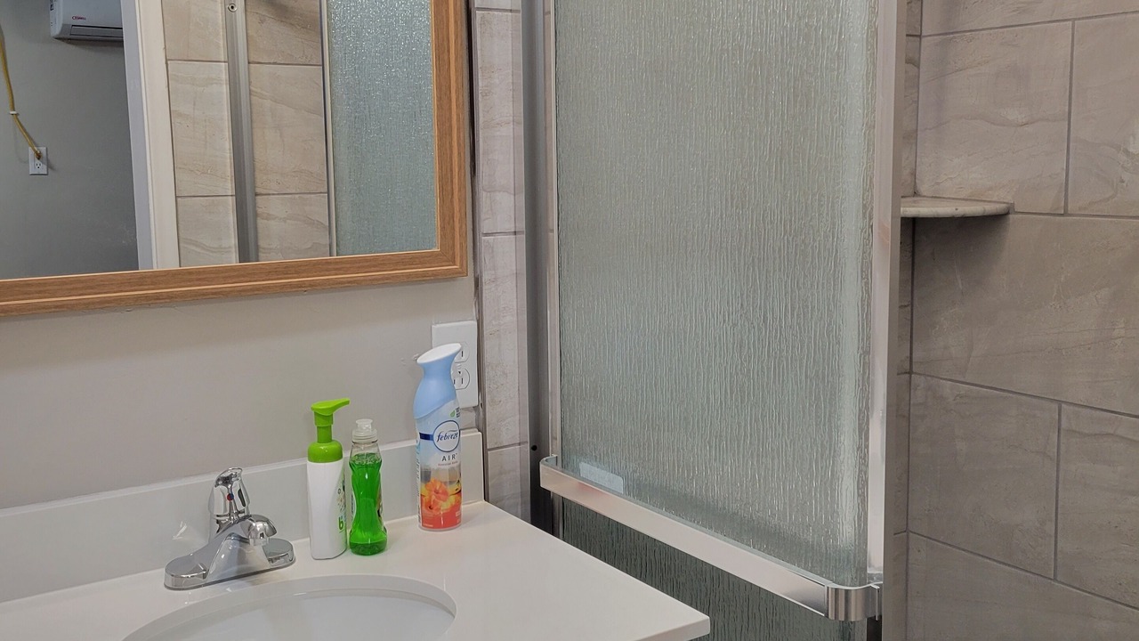 Photo of Bathroom in Rosemont West