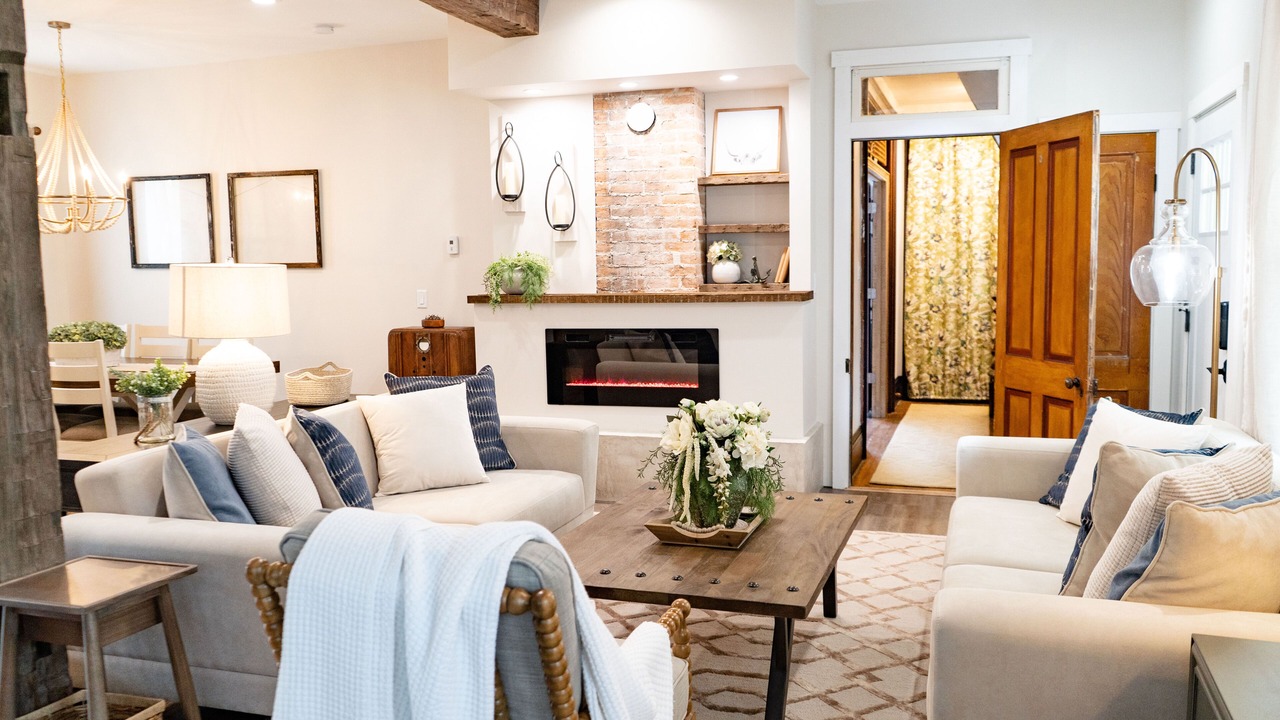 Photo of Livingroom in Brookville