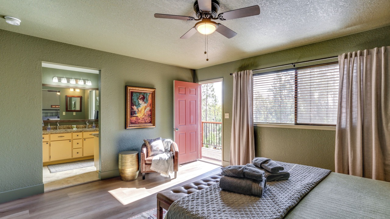 Photo of Bedroom in North Fork