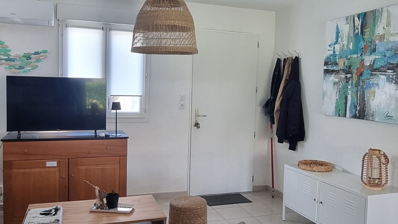 Photo of Livingroom in Prunete