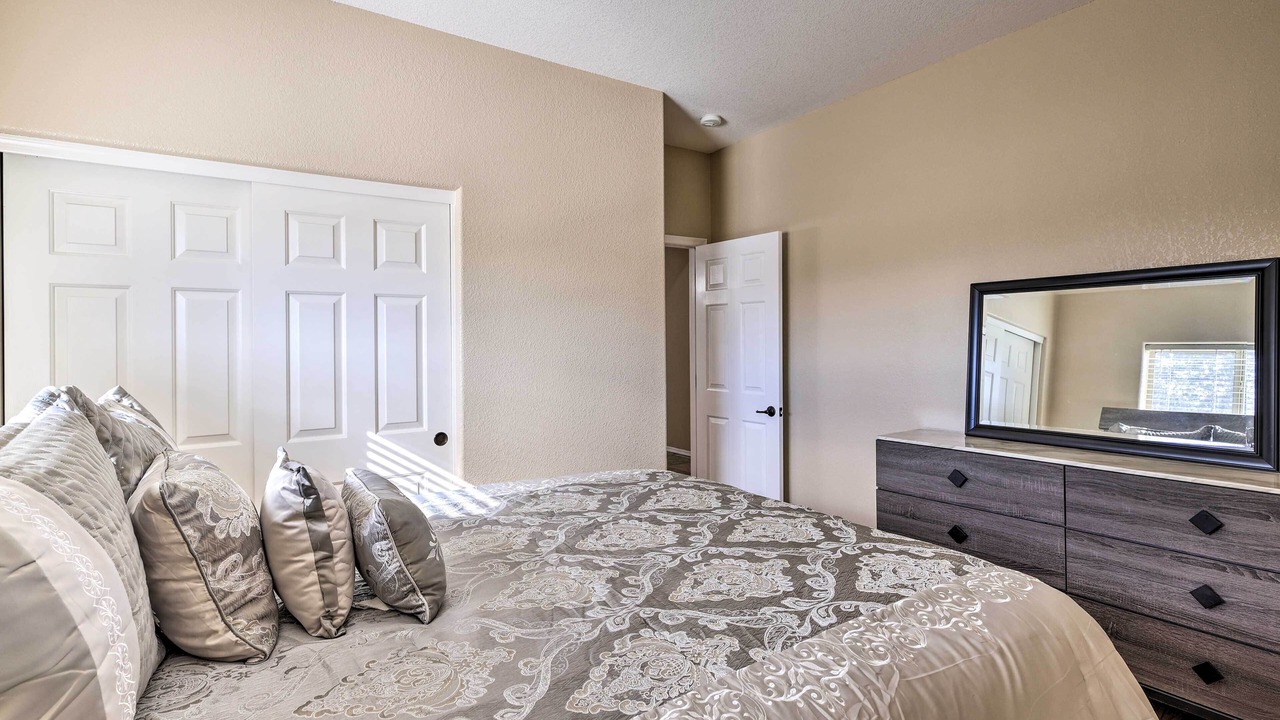 Photo of Bedroom in Bullhead City