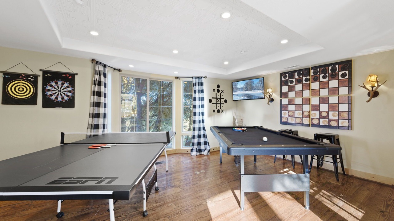 Photo of Bedroom in Wrightwood