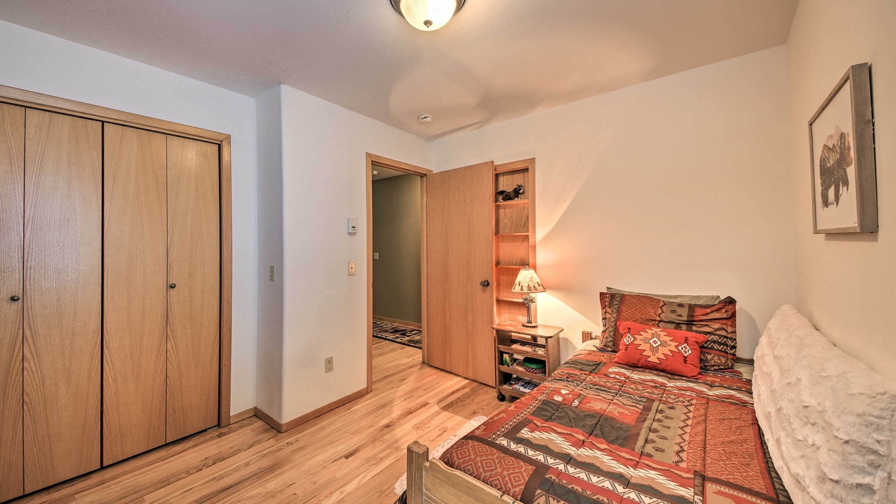 Photo of Bedroom in Rexford