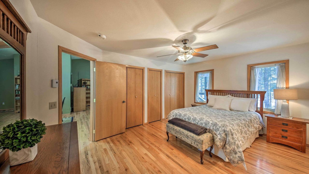 Photo of Bedroom in Rexford