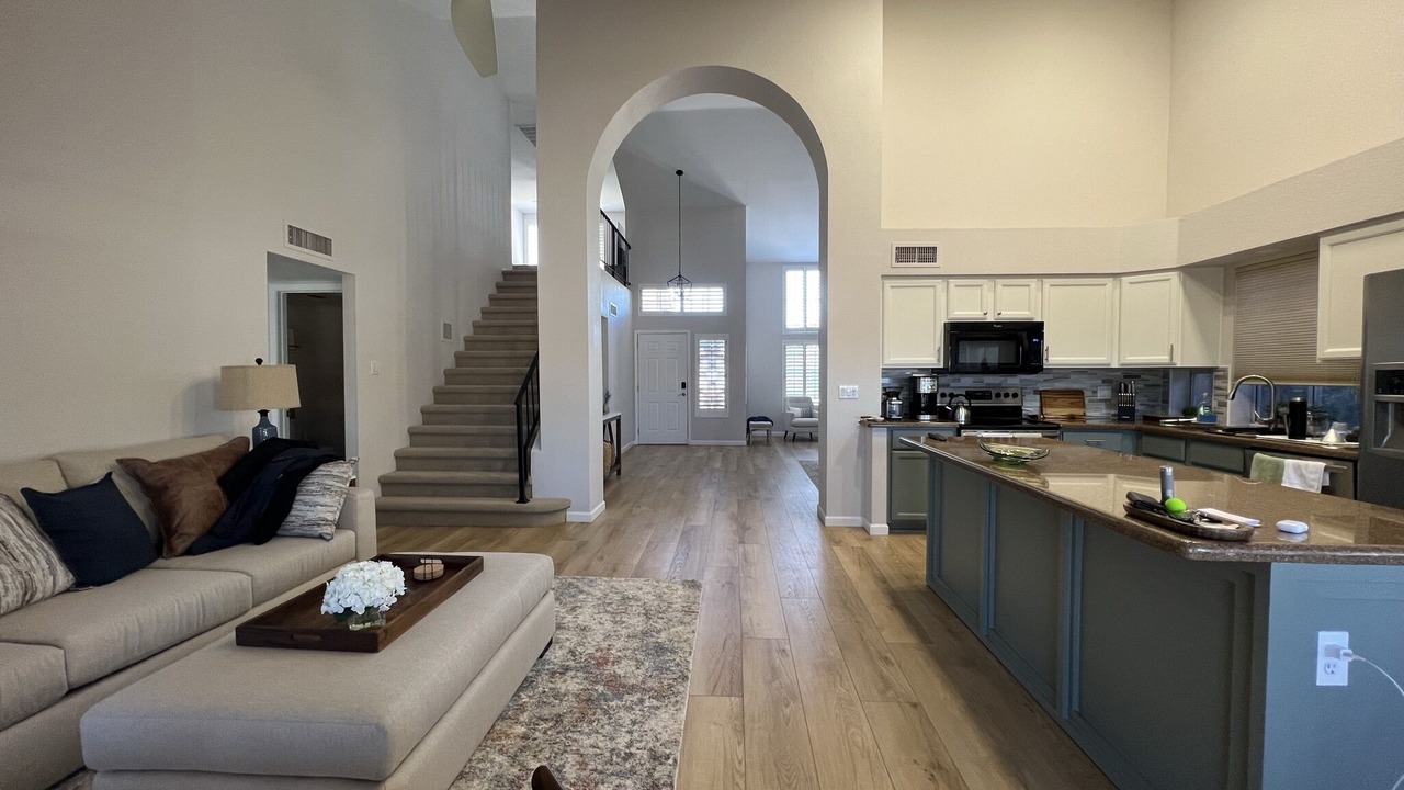 Photo of Livingroom in Foothills
