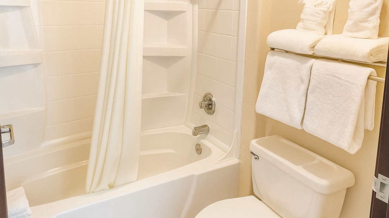 Photo of Bathroom in Window Rock