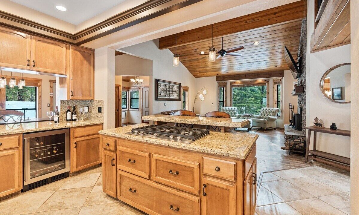 Photo of Kitchen in Shaver Lake