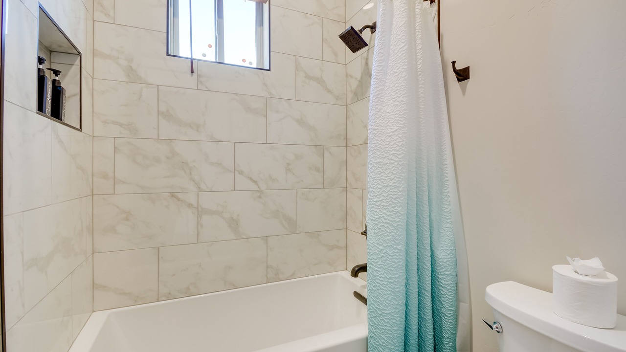 Photo of Bathroom in Lynx Mountain View Estates