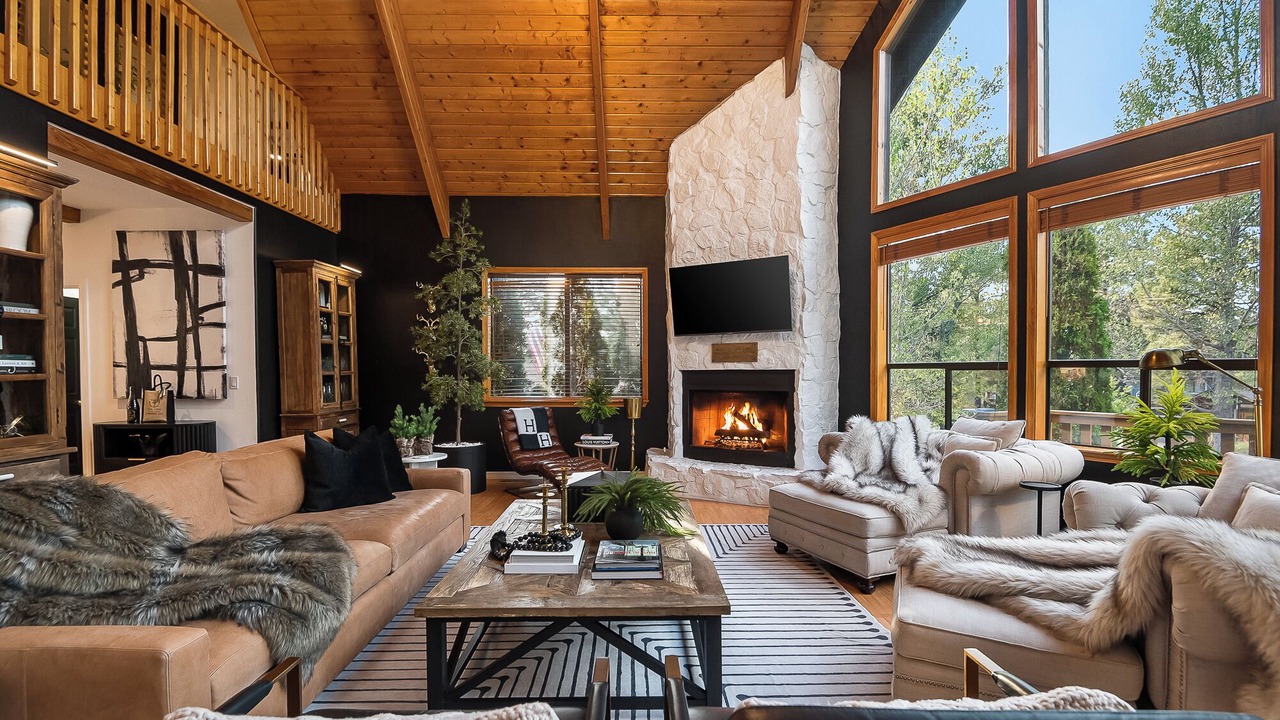 Photo of Livingroom in Munds Park