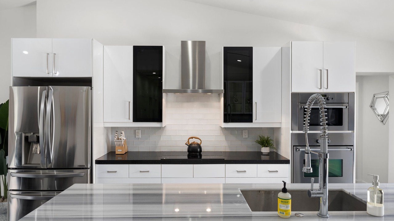 Photo of Kitchen in Scottsdale Estates Six