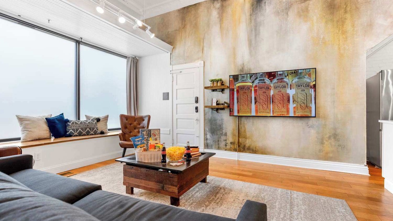 Photo of Livingroom in Shelby Park