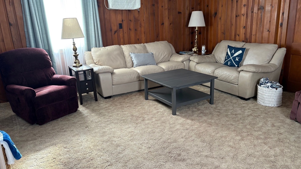Photo of Livingroom in Huron