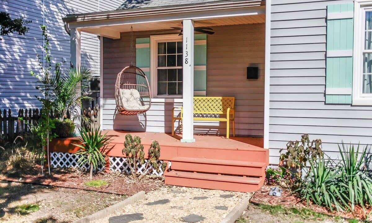 Photo of Patio Balcony in Willoughby Spit