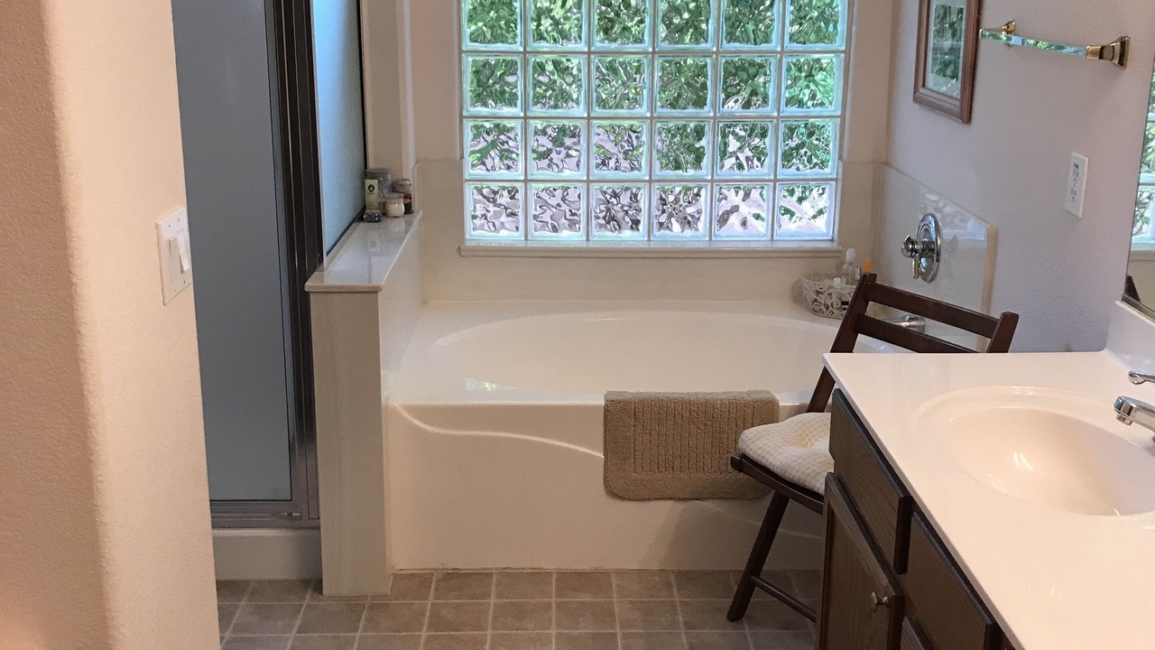 Photo of Bathroom in Arizona Traditions