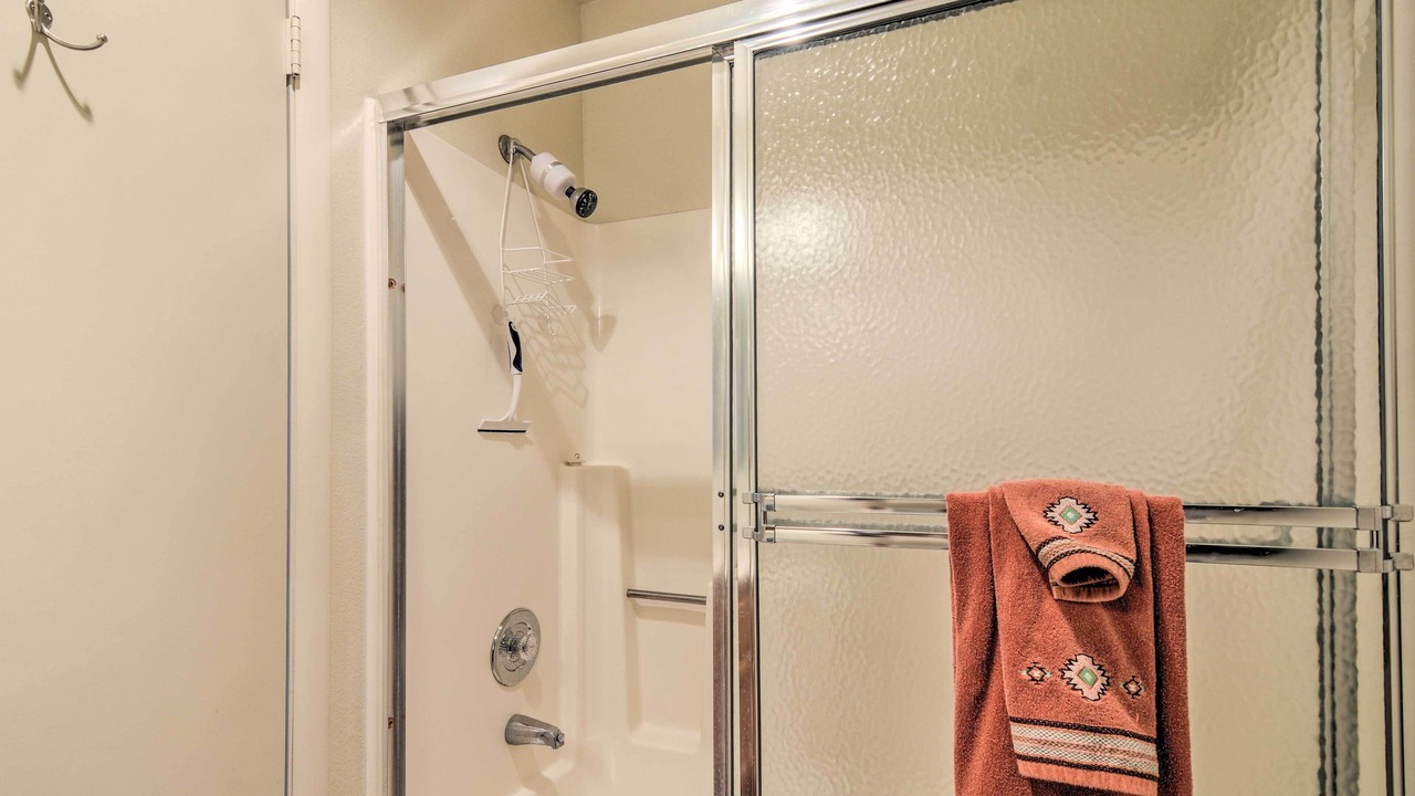Photo of Bathroom in Greenehaven