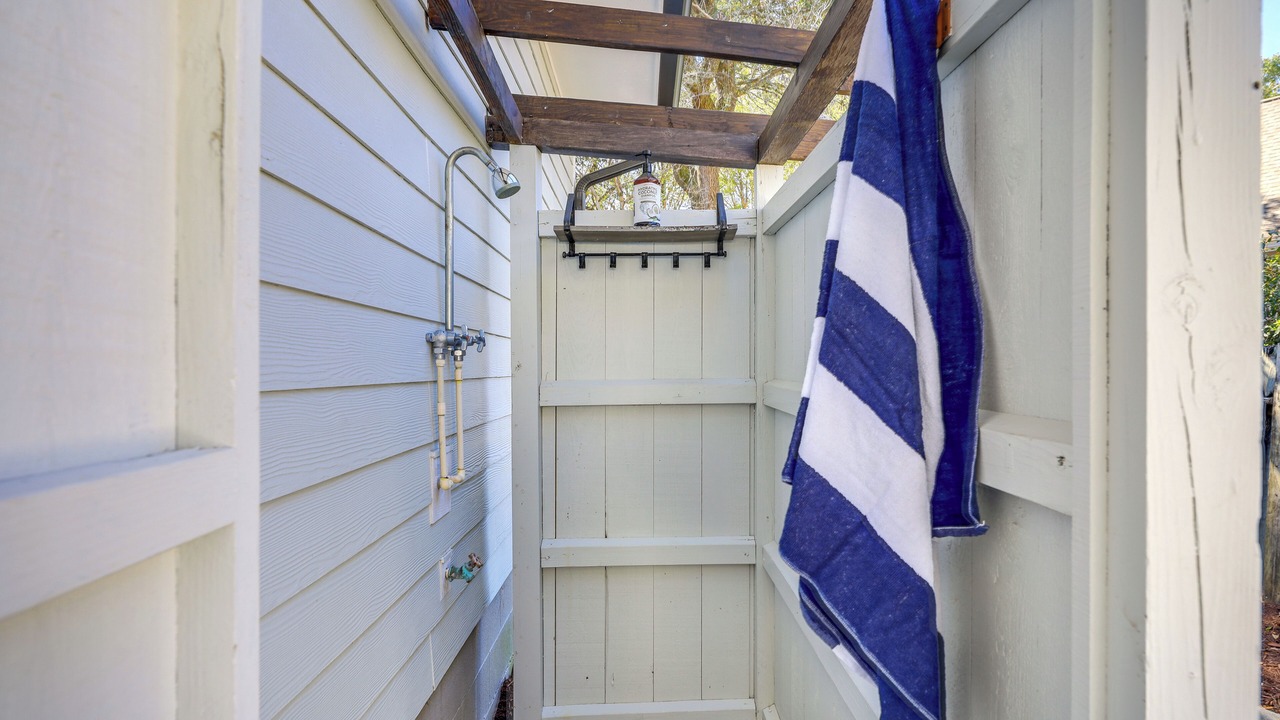 Photo of Outdoor in Pine Knoll Shores