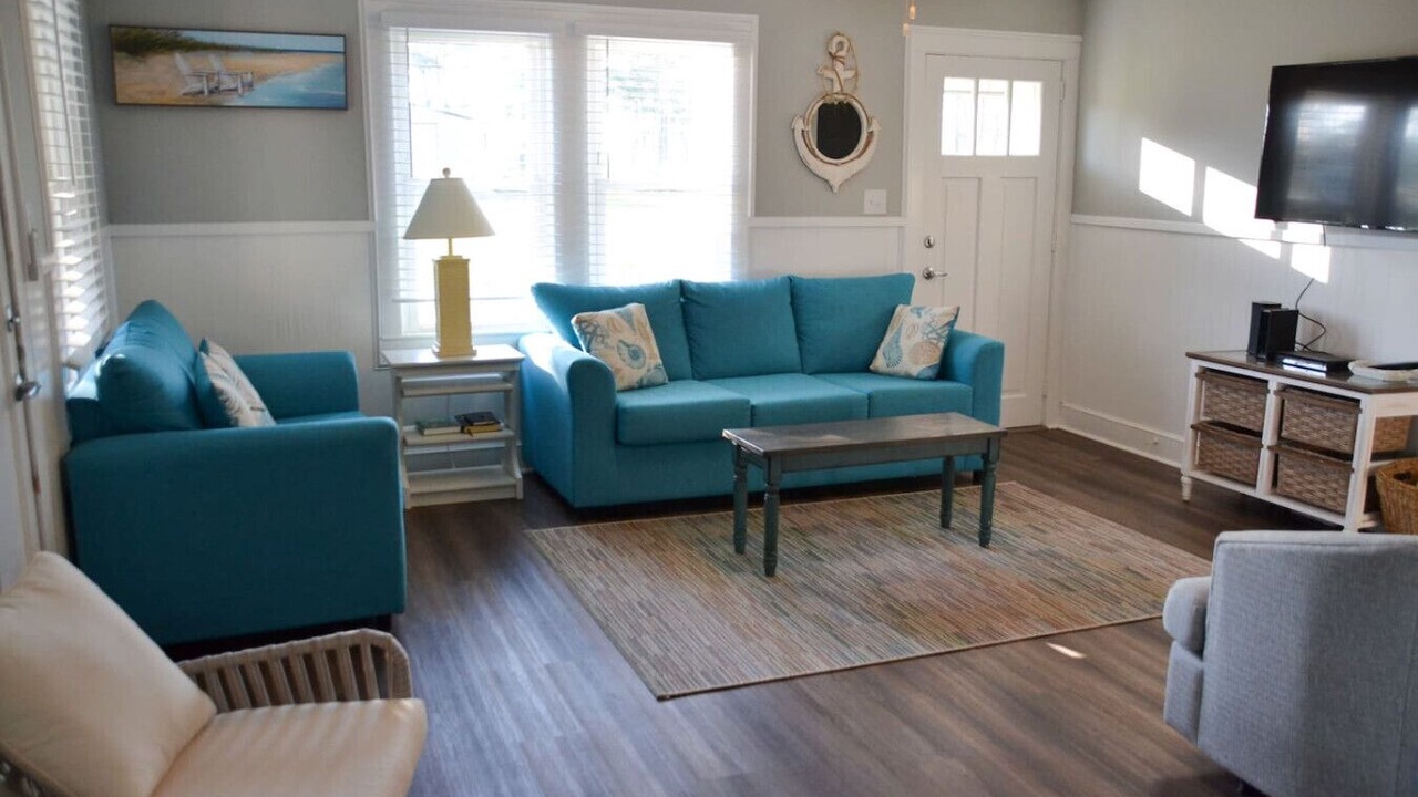 Photo of Livingroom in Davis