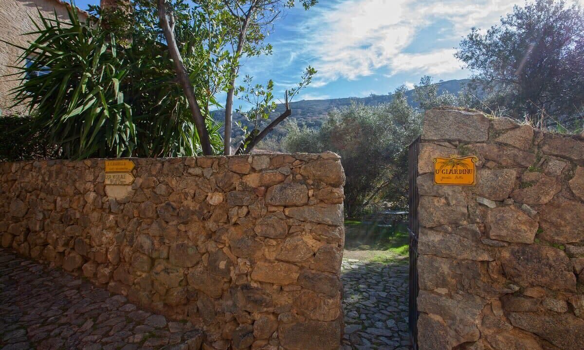 Photo of Outdoor in Pigna