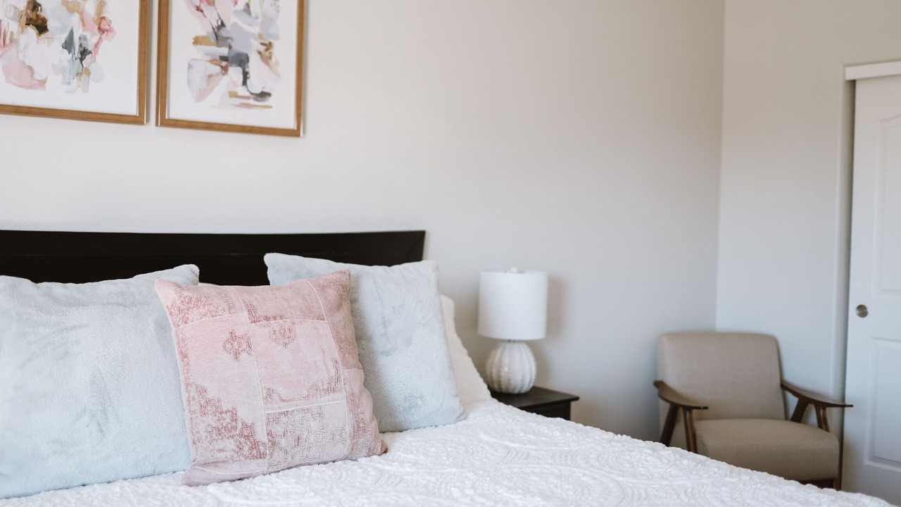 Photo of Bedroom in Greenfield Lakes