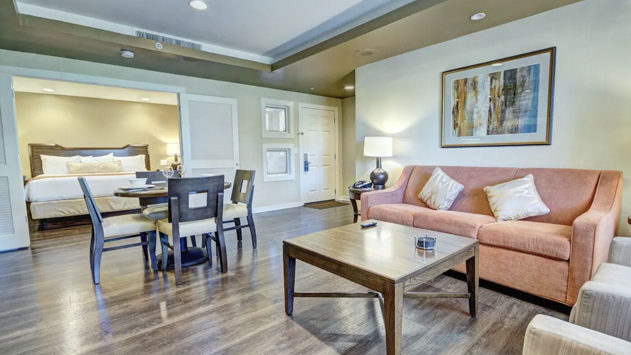 Photo of Livingroom in Paradise Valley Village