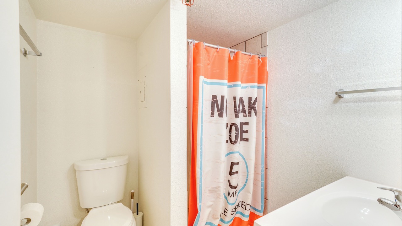 Photo of Bathroom in Parker Strip