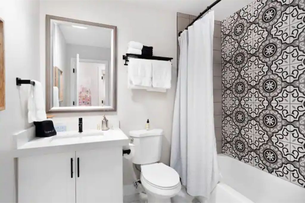 Photo of Bathroom in Scottsdale Estates Six