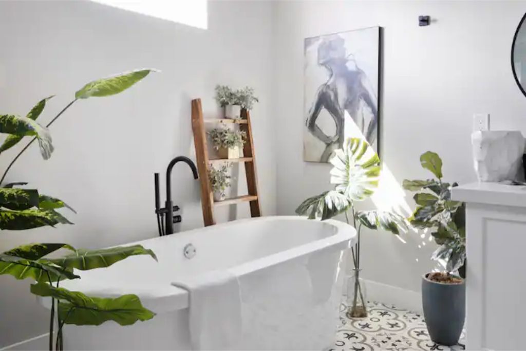 Photo of Bathroom in Scottsdale Estates Six