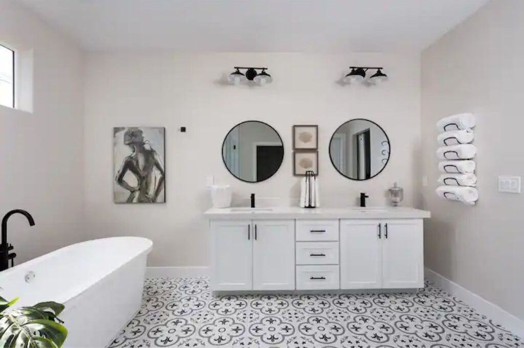 Photo of Bathroom in Scottsdale Estates Six