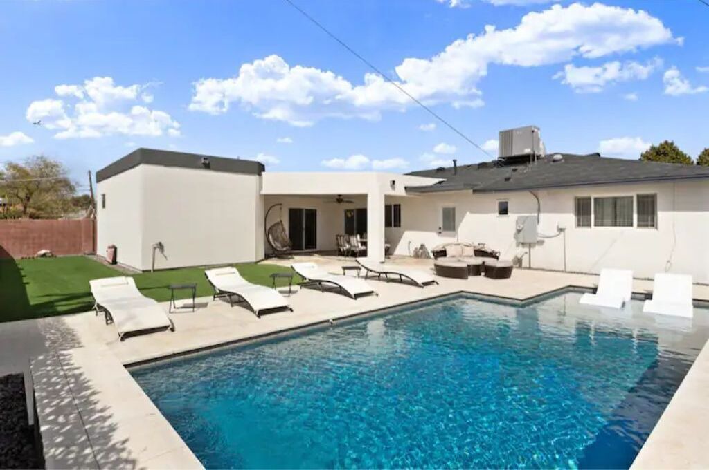 Photo of Outdoor in Scottsdale Estates Six